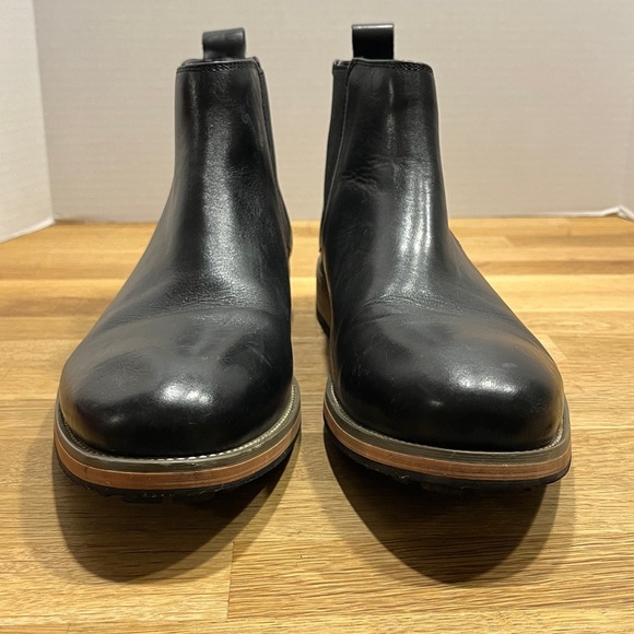JackThreads Black Leather Kimbo Chelsea Boots w/ Lug Soles - Men’s size 8.5 main image 2